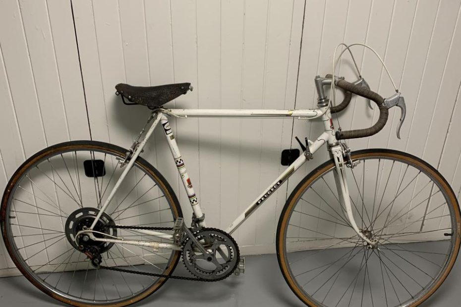 Just Picked Up This Vintage Peugeot Road Bike With All Original Parts.  Owner Said It'S Over 30 Years Old. Anything I Should Know Before I Restore  It? : R/Bikewrench